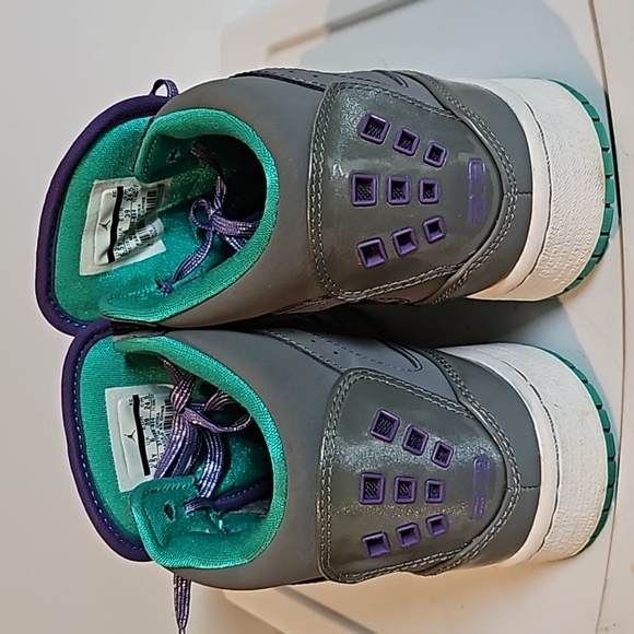 Nike Jordan Hightop Size 6.5Y - Picture 2 of 4